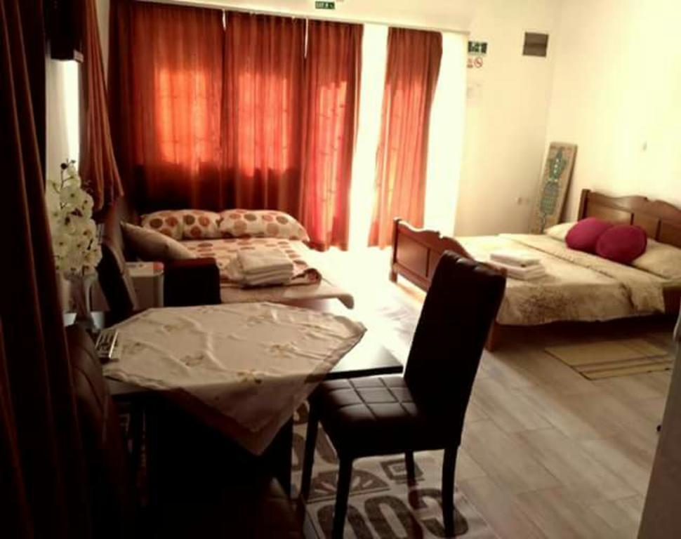 Guest House First Stop Rakovica Zewnętrze zdjęcie