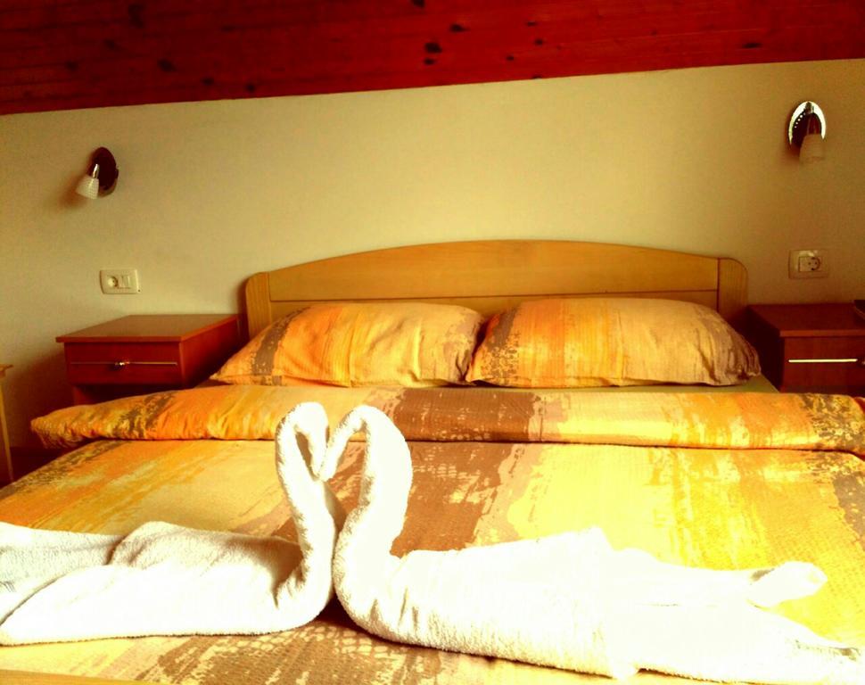 Guest House First Stop Rakovica Zewnętrze zdjęcie