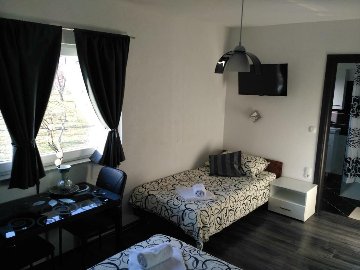 Guest House First Stop Rakovica Zewnętrze zdjęcie