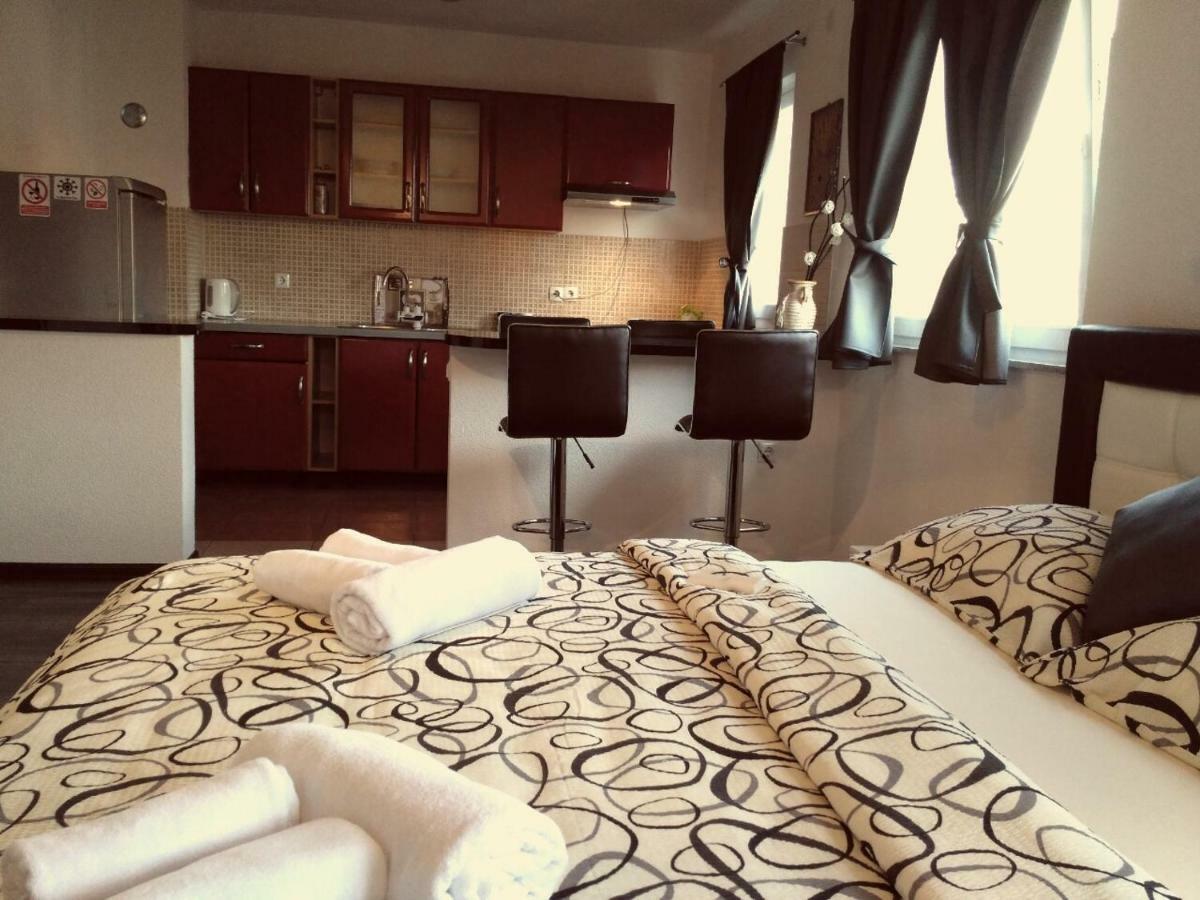 Guest House First Stop Rakovica Zewnętrze zdjęcie