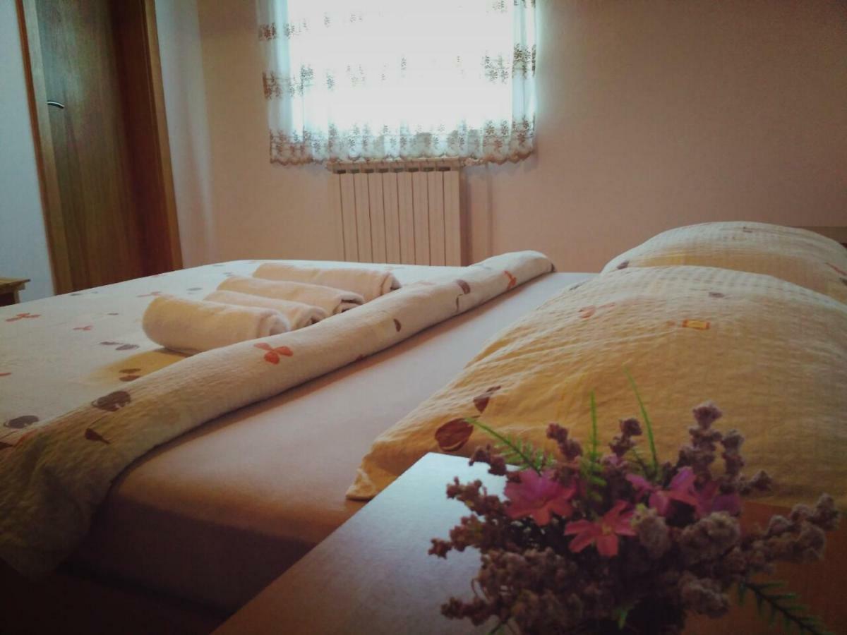 Guest House First Stop Rakovica Zewnętrze zdjęcie