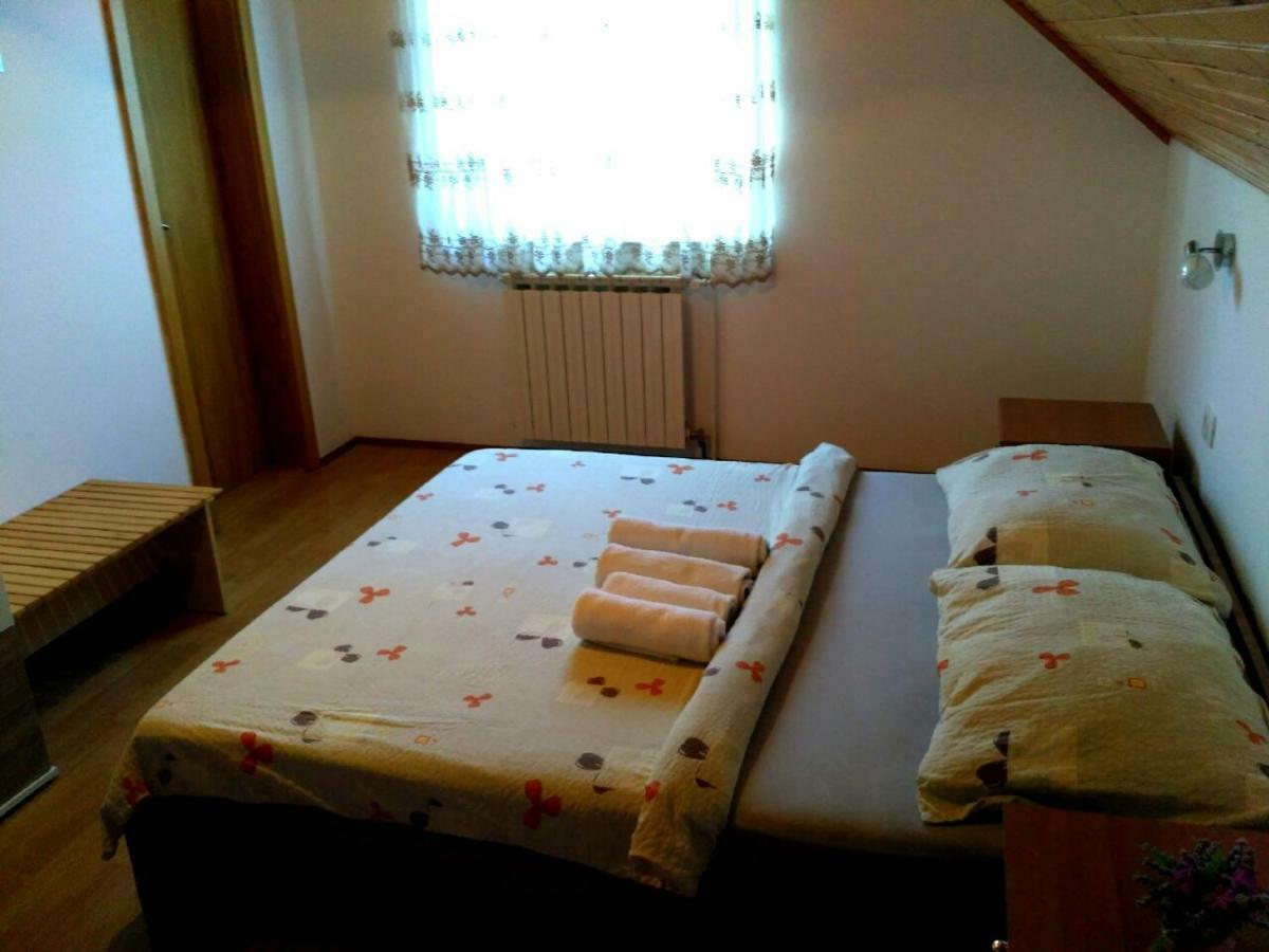 Guest House First Stop Rakovica Zewnętrze zdjęcie